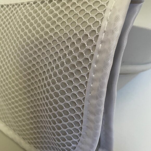 Silicone Splash Guard and 1 Storage Net Bag - Picture 6 of 9